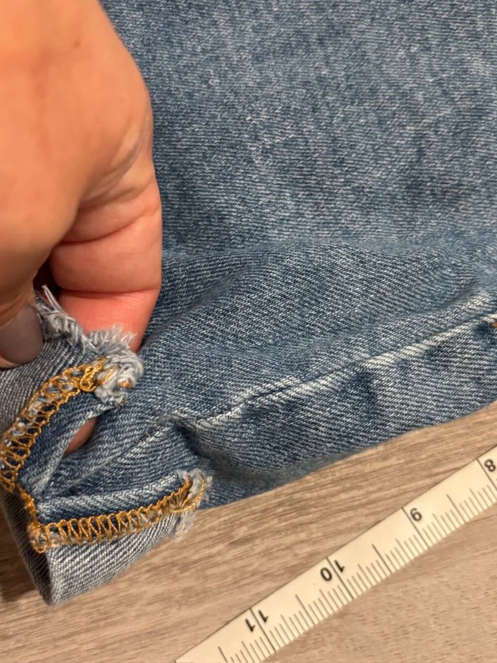 Aéropostale High-Rise Distressed Cuffed Denim Shorts Size 2